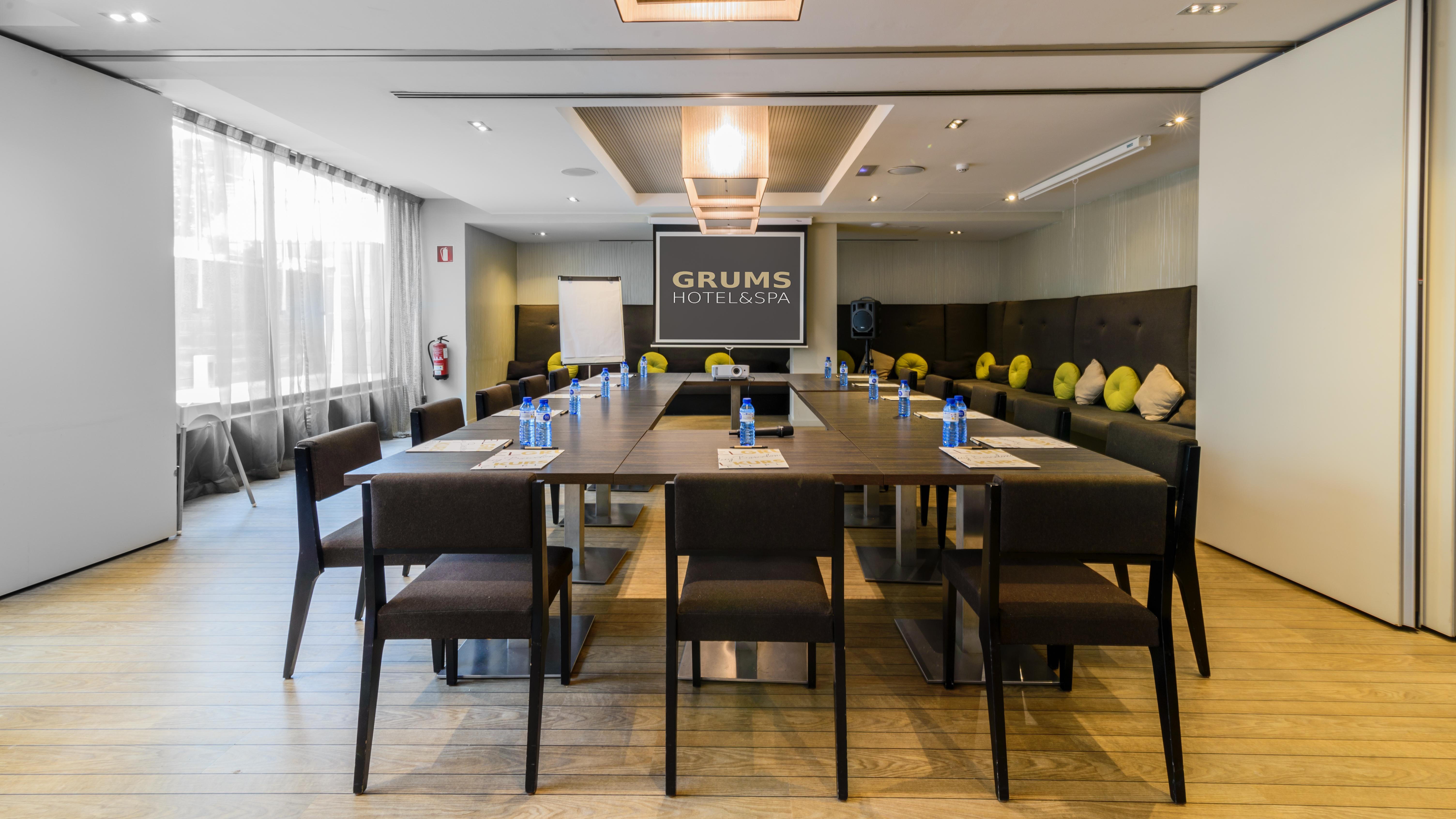 Grums Hotel & Spa Барселона Екстериор снимка